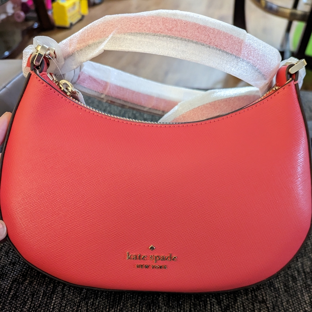 Kate Spade Staci Saffiano leather crossbody!